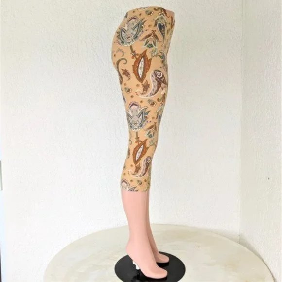 COMFY LEGGINGS Ultra Soft Printed Brushed Capri-Full Length - Picture 3 of 9